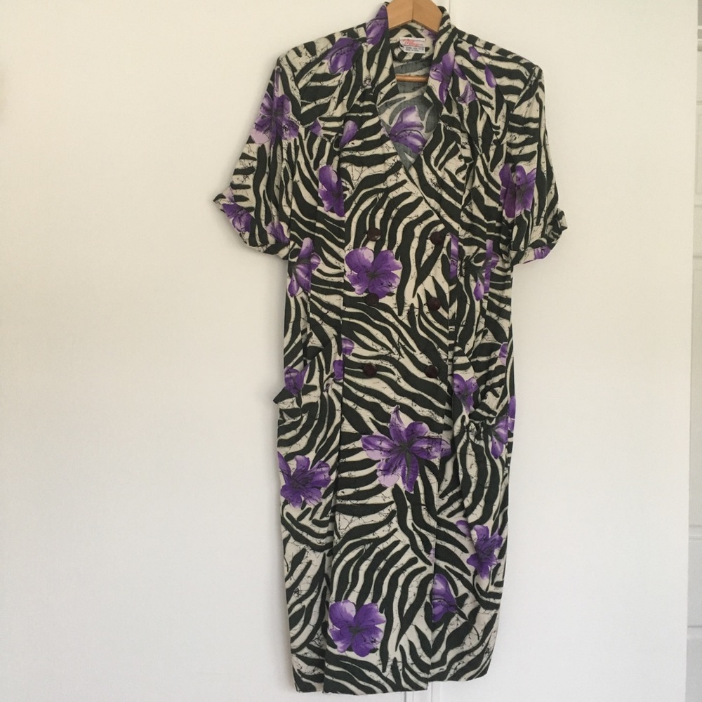✨SALE✨🛍 Vintage Duster Dress Zebra Floral 80s 90s